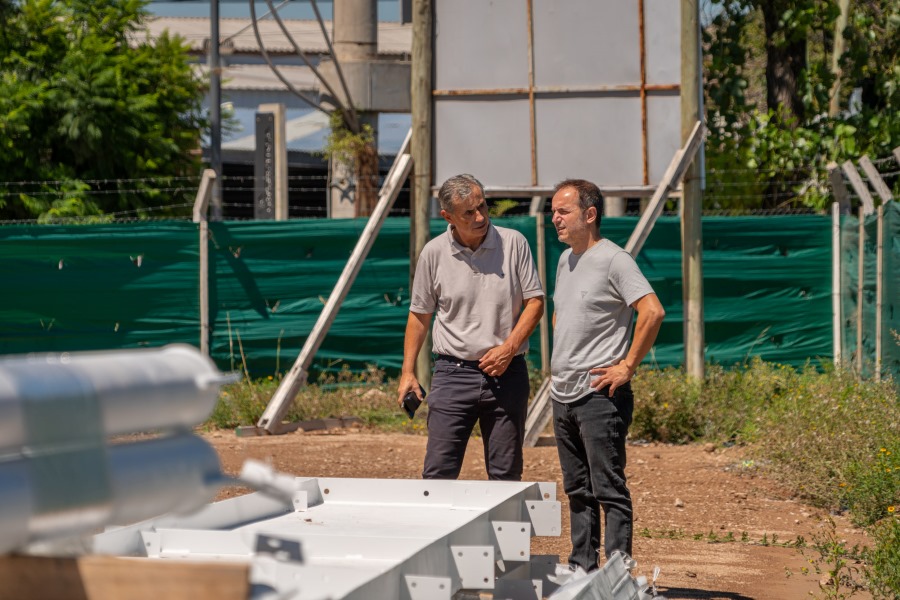 Abella recorrió la obra del Microestadio: Campana tendrá un espacio pensado para el deporte y la recreación
