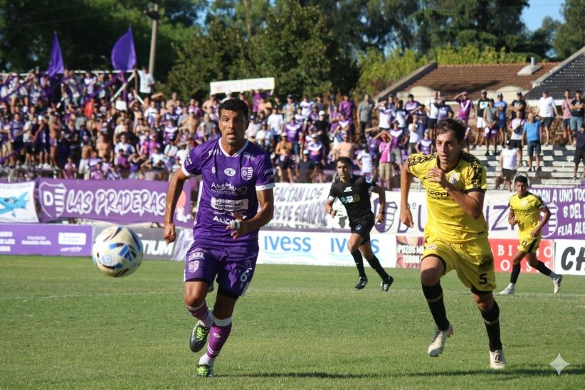 El Viola y el Cartero no se sacaron ventajas: a Dálmine le faltó el último toque y se quedó con las ganas