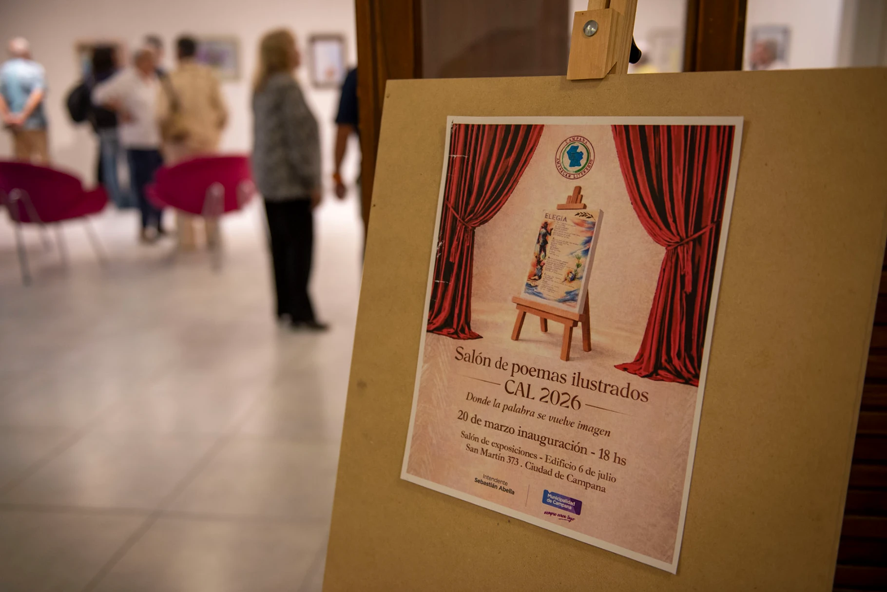 Poesía y arte plástico: Se puede visitar la nueva exposición de Campana Amanecer Literario